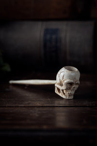 Victorian Memento Mori Skull Pipe