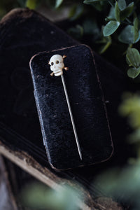 Edwardian Mother of Pearl Skull and Crossbones Stick Pin