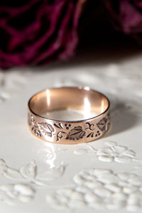 Victorian Hand Chased Ivy Leaf Cigar Band Wedding Ring